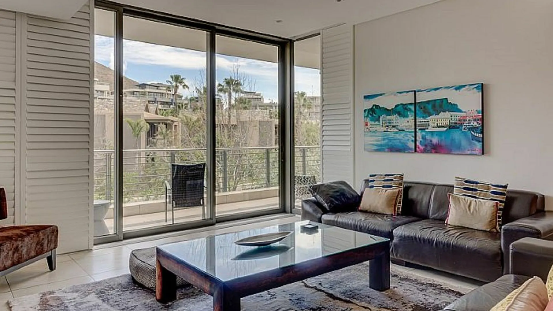 Pinemore Waterfront Apartments ケープタウン